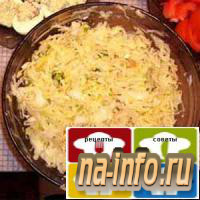 Новогодний рецепт - Салат из яиц, сыра и квашеной капусты